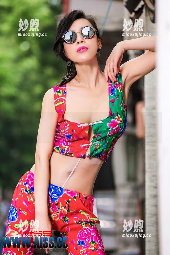 爱丝的壁纸合集真是太好看了！美丝球童带给你的不止视觉享受！