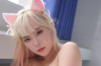 ArtGraviaVol：Dami(퀸다미)的私拍图集，隐秘与明亮的碰撞