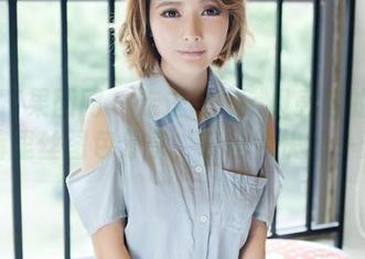 GIRLT果团网 - 走进little贝壳喵的世界，裤里丝图包分享，轻松愉快的一天！