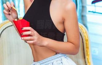 GIRLT果团网 - 翻阅莫雅淇的兔女郎套图，突然觉得生活需要多点色彩啊！
