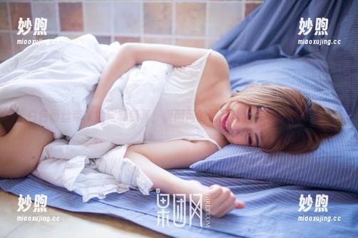 GIRLT果团网 白色蕾丝带来的定制惊喜,果团网的图片让人停下来想一想。