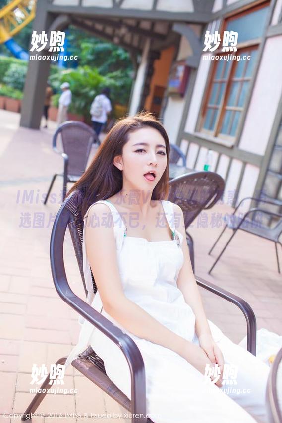 IMiss爱蜜社-乐薇Vivi IMiss爱蜜社 - 乐薇Vivi白裙的诱惑,精选图片让人心动不已,还有更隐秘的陷阱