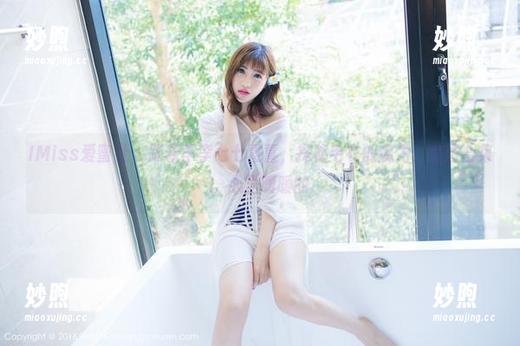 IMiss爱蜜社-李李七七喜喜 IMiss爱蜜社 - 跟着李李七七喜喜,探秘毛衣的魔力:套图合集,心里暖暖的