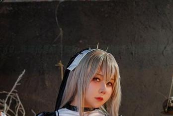 当KANEKO_咔喵化身精灵修女，写真里的每个瞬间都闪烁着不可思议的魔力。