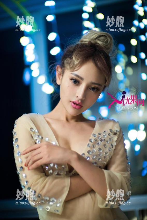 UGirls尤果网-张雪馨 UGirls尤果网 - 灰丝套图——张雪馨怎么穿都好看,气质真的不一样