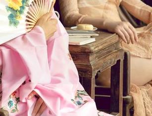 UGirls尤果网 - 芝芝Booty的自拍vs网盘：哪一个更能让你忍俊不禁？