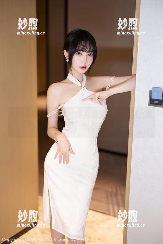 XIAOYU语画界 - 绯月樱修女的原图：纯白与绯红交织，想不想偷个桃？