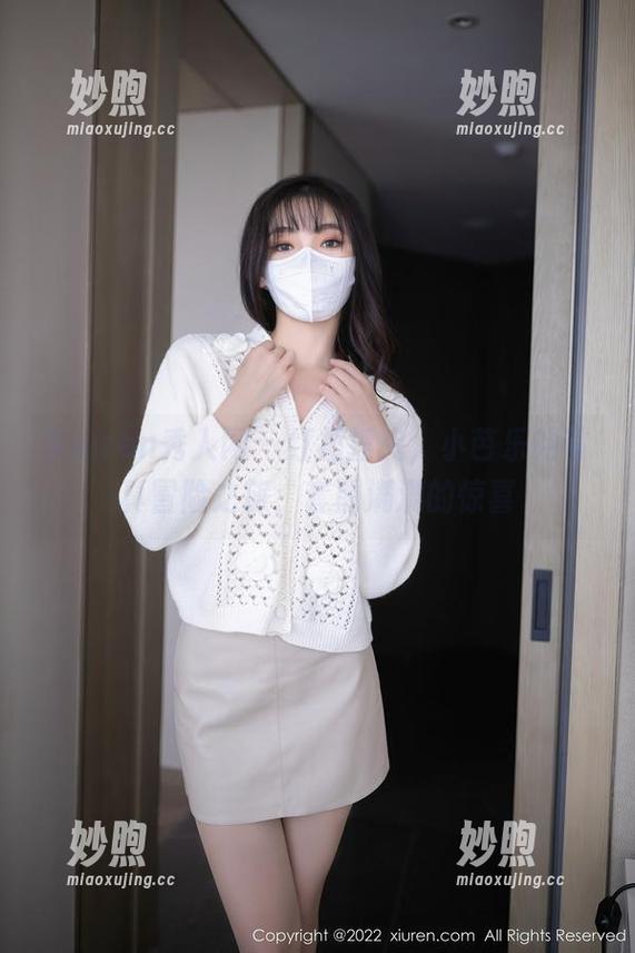 Xiuren秀人网 - 红裙摇曳，小芭乐的写真冒险之旅，套图满满的惊喜