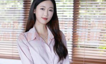 Xiuren秀人网 - 长腿宝典：田小燕Vicky的写真套图，分享给所有腿控！