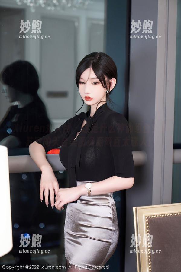 Xiuren秀人网-苏苏阿 Xiuren秀人网 - 这是什么神仙组合?苏苏阿的天台美图资源简直太迷人!