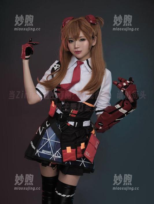 当ZinieQ遇上春丽：在线合集，谁说街头霸王要打架？