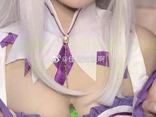 佳佳酱ovo的纯白美图合集，光这白色就让我回忆起了我的初恋！