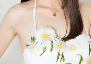 克拉女神 - 美图套图新发现，盈盈女王的魅力让人忍不住二刷！