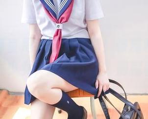 美图，简直是宇宙的馈赠！喵糖映画的清纯短发少女，赶快分享，别藏着掖着