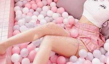 嗲囡囡 - 蕾丝写真标准新定义，欣欣Rubybaby的定制风格让我有点想多了…