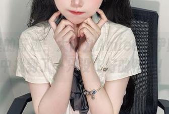 图库里的奇迹：大肉丸Amiee在伊斯塔凛中找到了一只没飞好的鸭子！