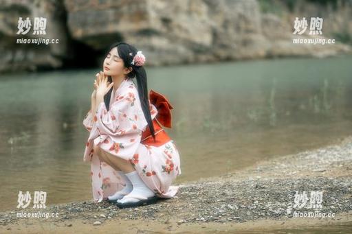失眠小宁 透明图包大揭秘!失眠小宁的魅力让人怎能安心入睡?