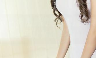 头条女神 - 李由美的红色警报写真集：一下载就让你欲罢不能！