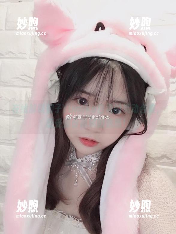 御子Yumiko 在线解锁御子Yumiko白裙的灵动合集,感受那份隐秘的魅惑!