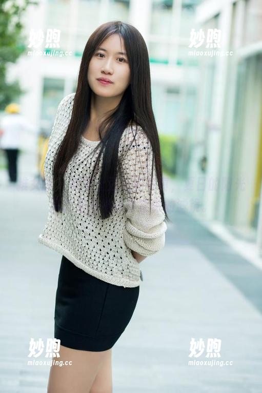推女郎-土豆姐 推女郎 - 观看土豆姐的写真,夏日的阳光简直是为她量身定做的滤镜。