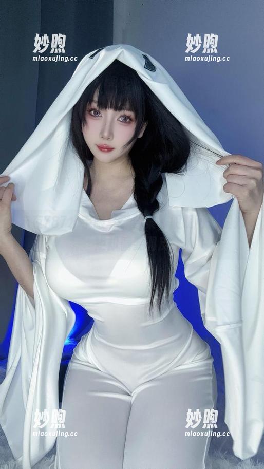 末夜787水手服写真合集，明明可以很规矩却偏要调皮