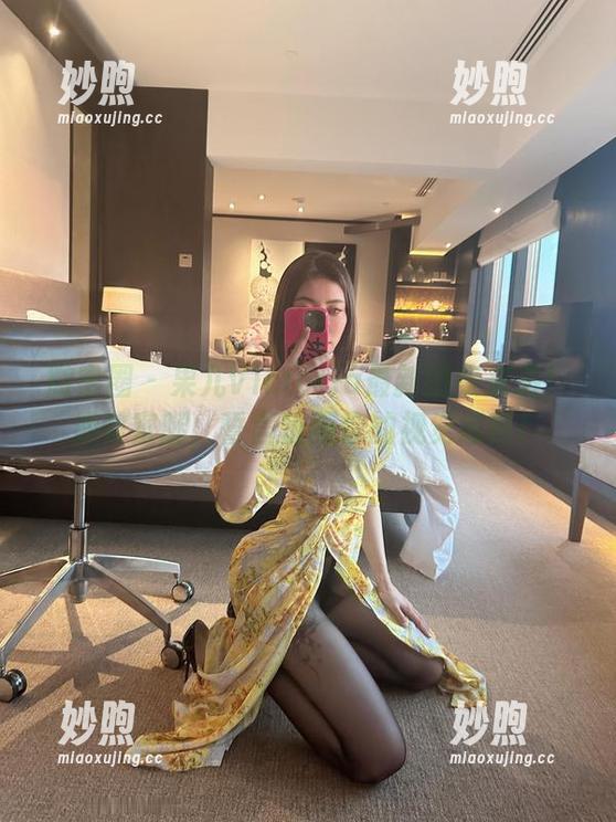 果儿Victoria 微密圈 - 果儿Victoria最新图集来袭!翘臀蜜腿,誓言征服你的视觉感官!