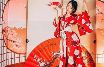 果团网 - 高跟鞋与王语纯：写真合集，踩在风格的边缘，就像我！