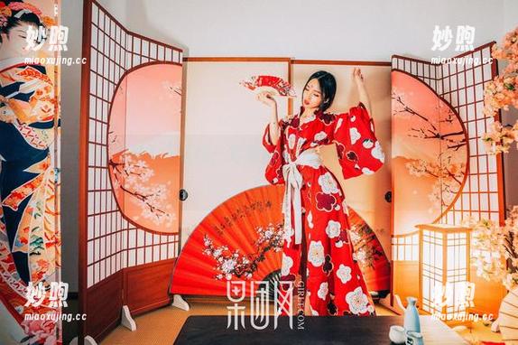 果团网-王语纯 果团网 - 高跟鞋与王语纯:写真合集,踩在风格的边缘,就像我!