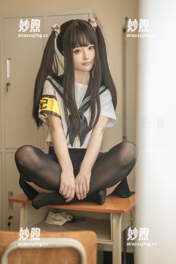 桃良阿宅 美图来袭,看看桃良阿宅的吊带壁纸,仿佛我也能穿上!