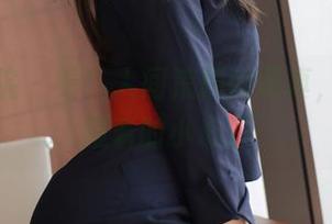 模范学院 - 看！人间荒糖的写真，眼镜里藏着的小心思