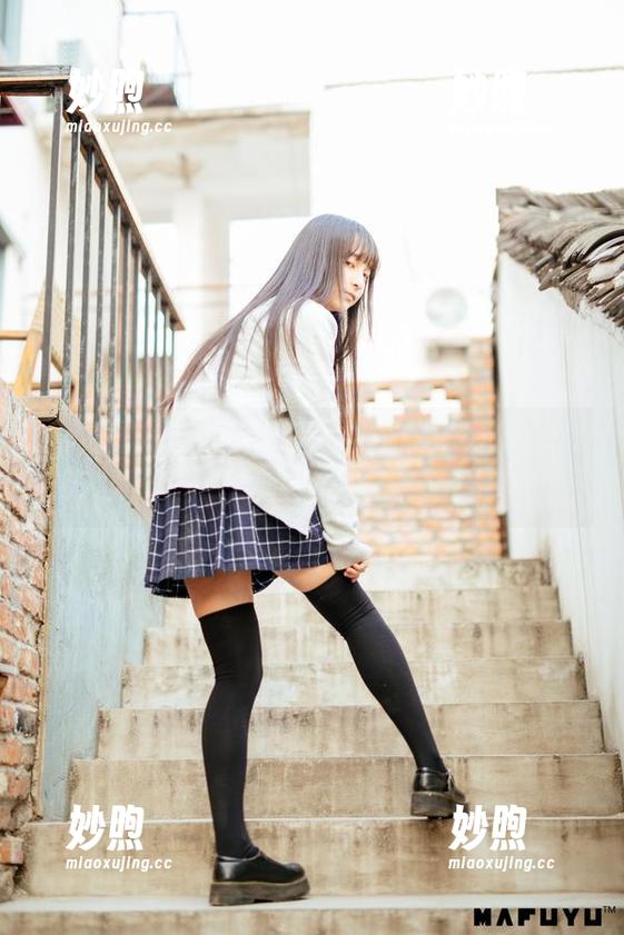 神楽坂真冬 一组图片,神楽坂真冬学妹的冬季魔法让人目不转睛!