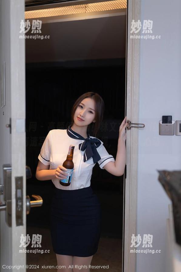 秀人网-林文文yooki 秀人网 - 高颜值警报!林文文yooki的纯白高清写真,光看就犯规,太让人心动。