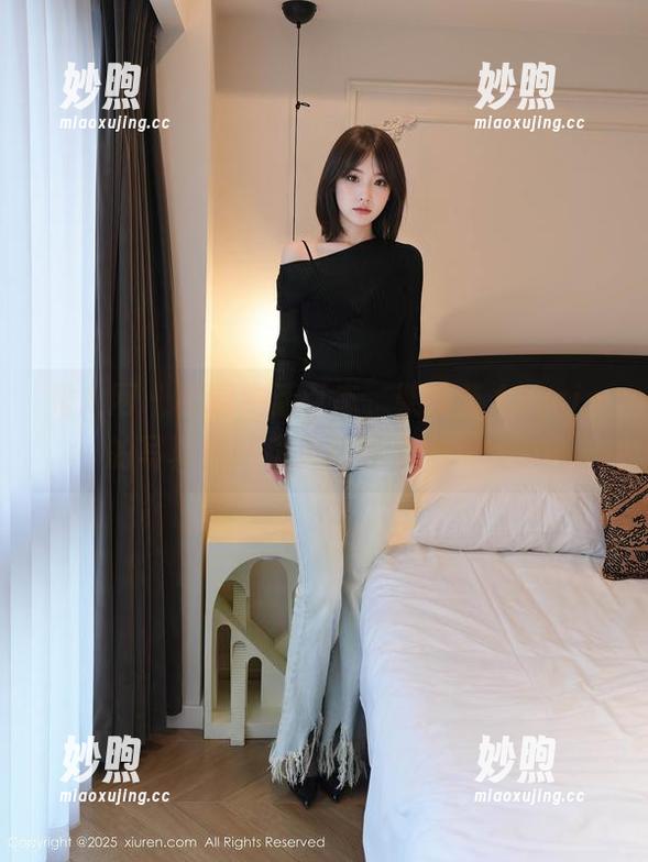 秀人网 - 校园生活百态，柴婉艺Averie的写真在网盘里静候你的点击！