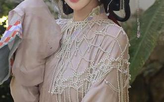 秀人网 - 一代秘书，万千风情：熊晓晓の写真图库探秘！