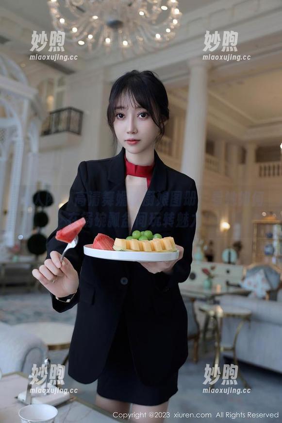 秀人网-舞媚歆 秀人网 - 高清舞媚歆厨娘图册:看她如何在锅碗瓢盆间玩转魅力!
