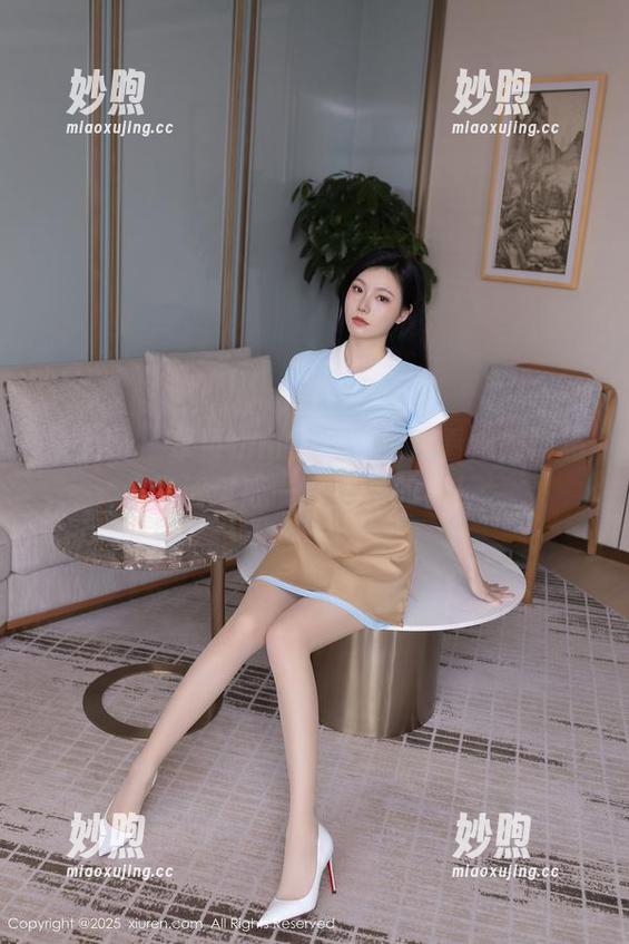 秀人网-草莓mm 秀人网 - 草莓mm女友图集:看她如何将生活过成一首甜蜜的歌!