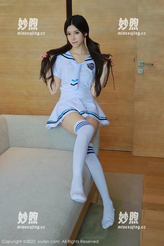秀人网 - 美图免费送！看静颜宁如何在礼服里轻舞飞扬？
