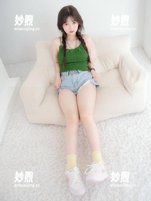 紧急企划-林书辞 紧急企划 - 林书辞的制服时刻:无圣光也能落入眼帘