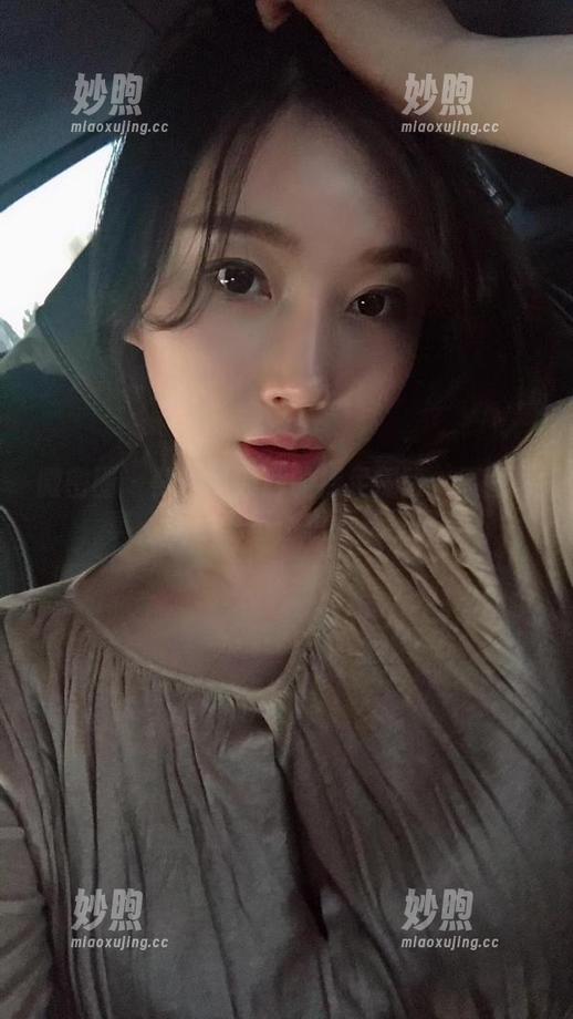 紫色哒豚豚 微密圈 - 紫色哒豚豚的裸足探险:原图写真,让你忍不住想要抚摸屏幕