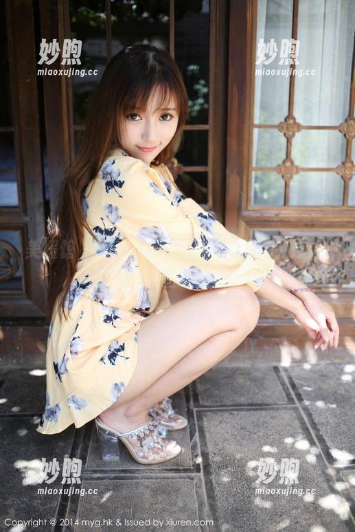 美媛馆-Carina绮里嘉 美媛馆 - Carina绮里嘉带你泳池畅游,福利和原图双重惊喜!