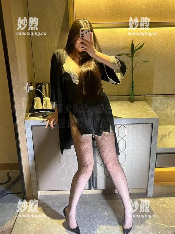美邵女Baby 微密圈 - 美邵女Baby的日常合集,快来下载这些充满梦幻的小片段!