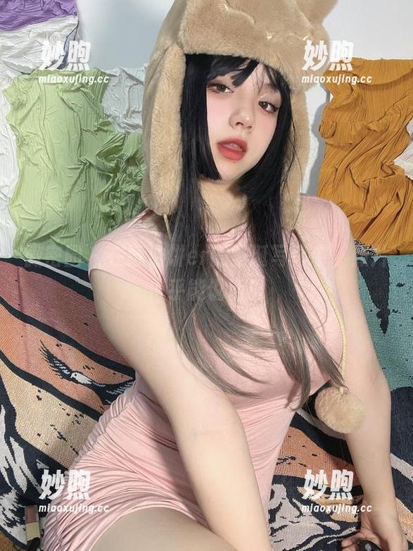 葱油饼er 微密圈 - 在葱油饼er的圣诞写真中,照片似乎能说话!