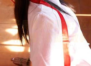 蜜桃社 - 杏子展现私房图集：这校服不只是一件衣服，它能讲故事！