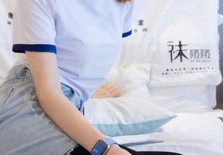 袜啵啵 - 这里有甜甜圈的裤里丝：花絮版图片让人忍不住想多看几眼！
