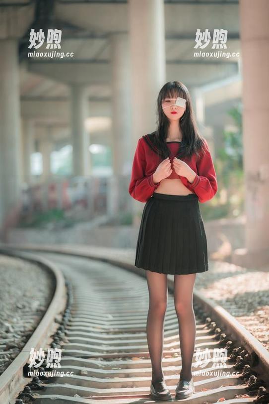西呱呀呀呀 资源真是太丰富了,西呱呀呀呀的丽江写真JK,能不能让我多看几遍?