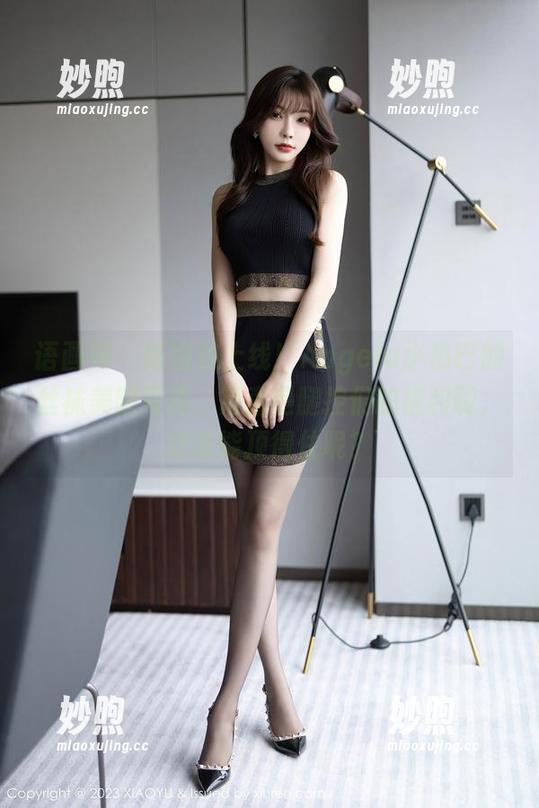 语画界-Angela小热巴 语画界 - 新图包上线!Angela小热巴的丝袜美腿写真,简直是腿控们的福利啊,这谁能顶得住呢?