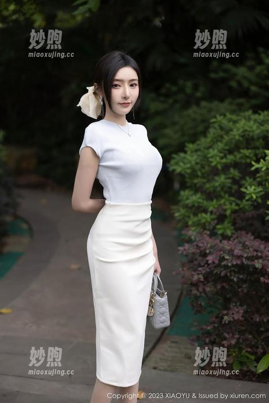 语画界-Chery绯月樱 语画界 - 分享Chery绯月樱的透明作品,奇妙的是让我在生活里也找到了点透明感,哈哈,有点夸张吧?