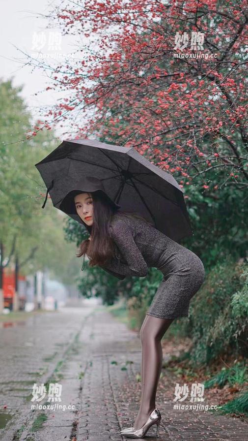 辣妈女神 微密圈 - 说好的网盘传送,辣妈女神的厨娘写真实在太上头了!