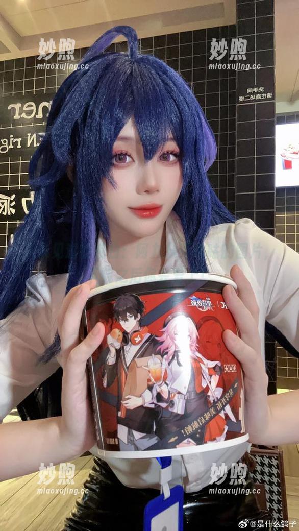 从未见过的纯白：阿九从不咕咕的图片，下载之后你会爱上！