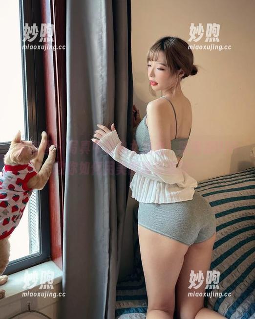 陈妮妮UNI 微密圈 - 写真中的熟女魅力,陈妮妮UNI教你如何用美图撩到弟弟!